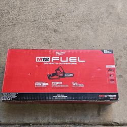 Milwaukee M12 Fuel 12v Lithium-ion Brushless Battery 6" Hatchet Pruning Saw Kit 