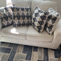 Couch Pillows 
