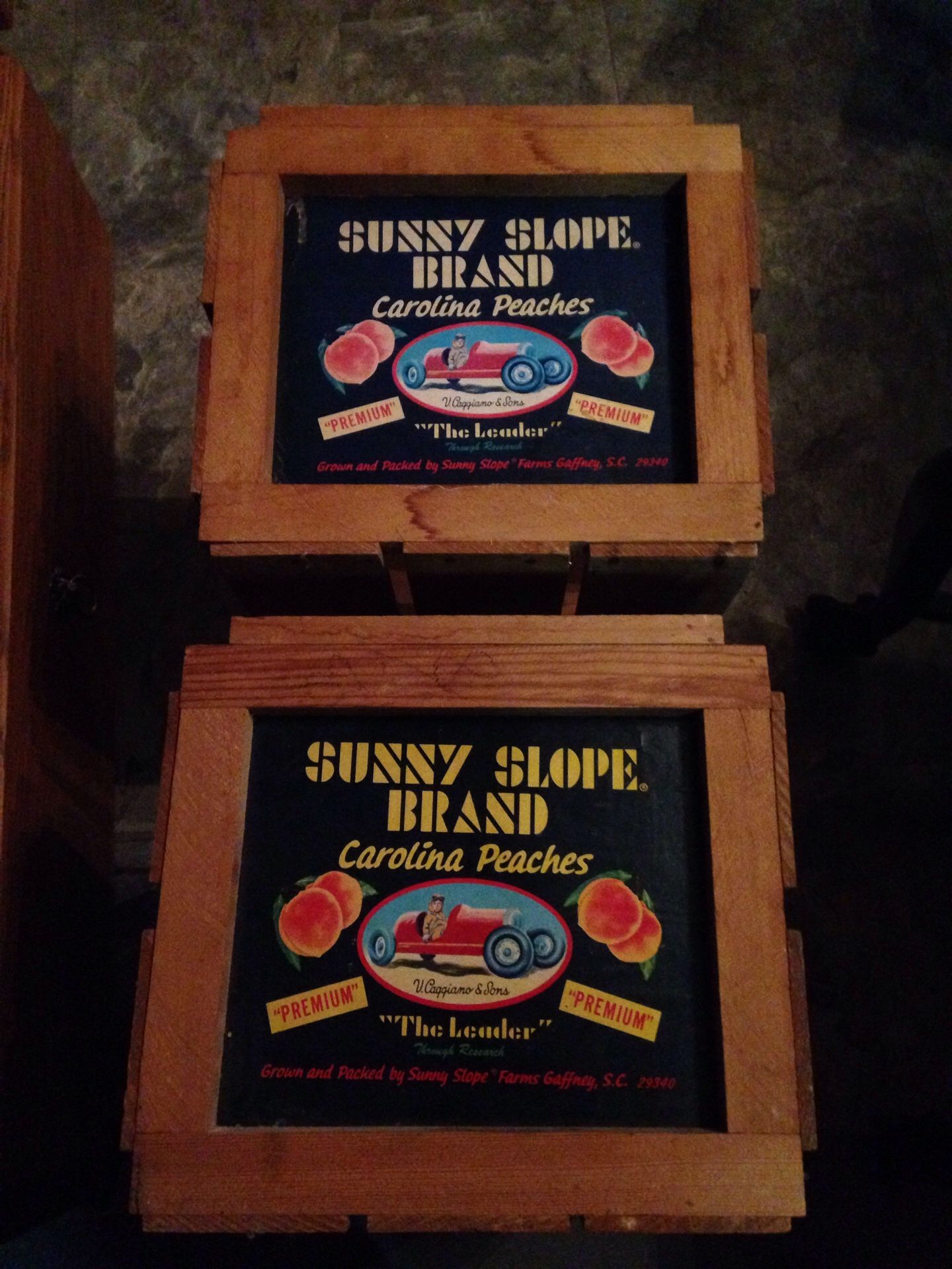 Sunny Slope packing crate SC peaches