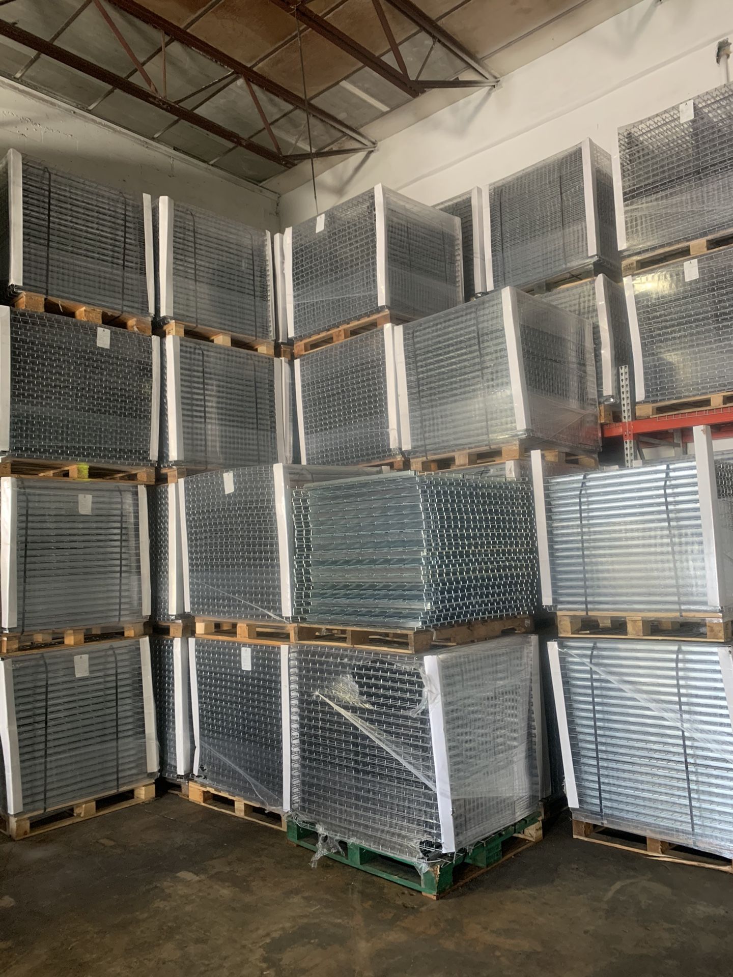 RACKS WAREHOUSE 42x46 wire decks