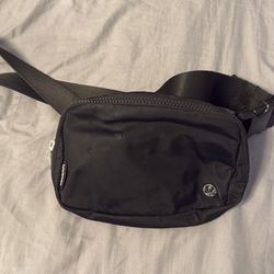 Lululemon belt bag