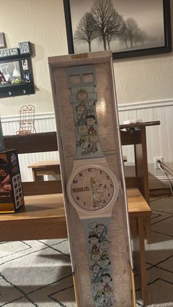 Peanuts wall clock