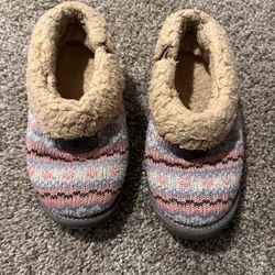 Kids Bearpaw Slippers Size 12