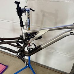 NEW Specialized Stumpjumper Evo Alloy + Extra Parts