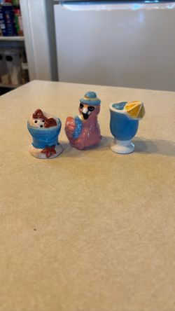Salt & Pepper Shakers