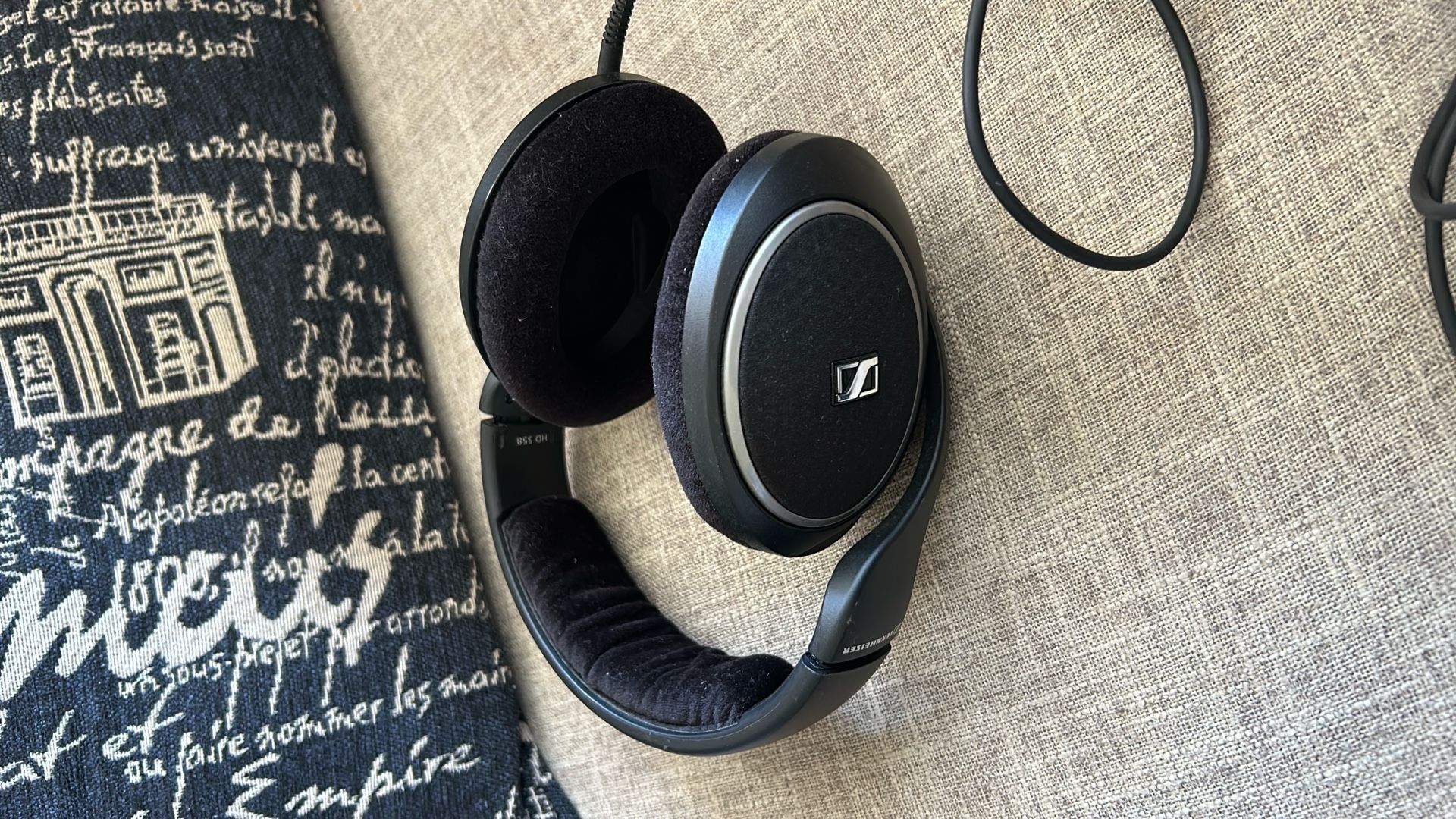 SENNHEISER : Stereo Headphones 