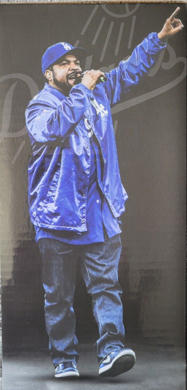 Ice Cube Bobble Head 09 -21-2025