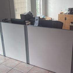Ofice Desk for free