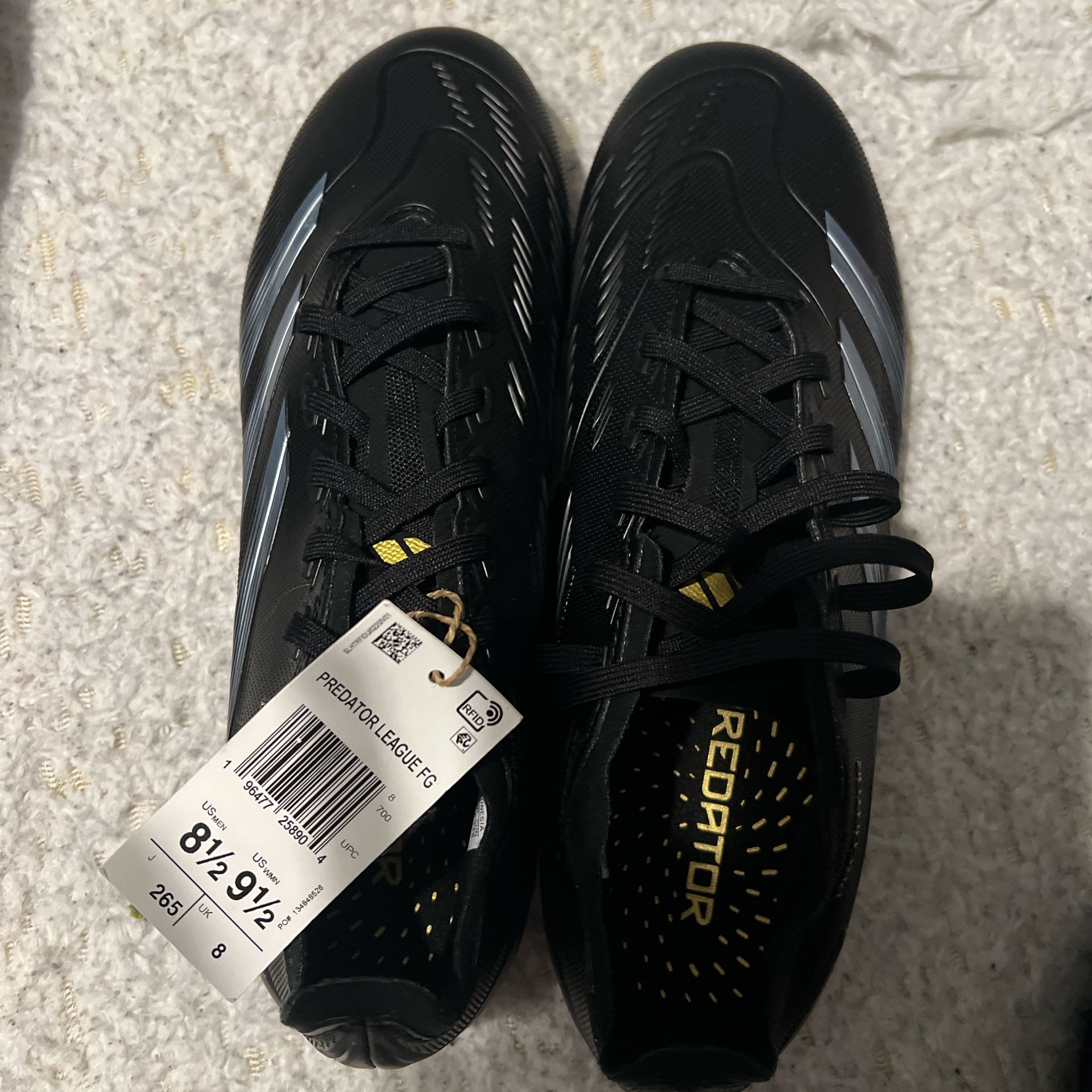 Predator League FG