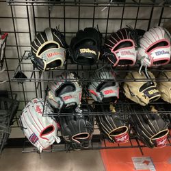 Brand New Right Hand Throw Baseball & Softball Gloves (READ DESCRIPTION) 