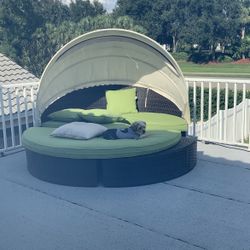 Sojourn Outdoor Patio Sunbrella Daybed, 4-Piece Set