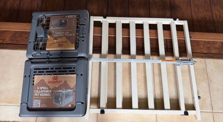 Small pet crate and gate