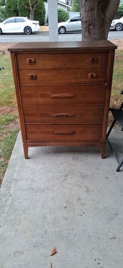 4 Tier Wooden Dresser