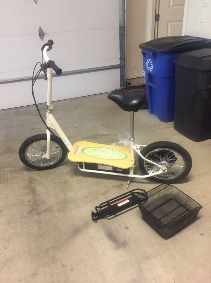 Razor EcoSmart Metro Electric Scooter