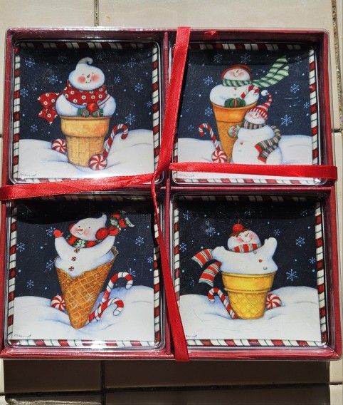 Set Of 4 Susan Winget Snowcream Snowmen Whimsical Christmas Mini Plates