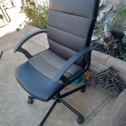 IKEA SWIVEL DESK CHAIR 