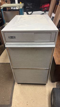 Sub Zero Ice Maker