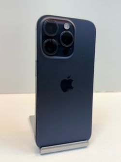Apple iPhone 15 PRO 128gb. ( Unlocked Phone )