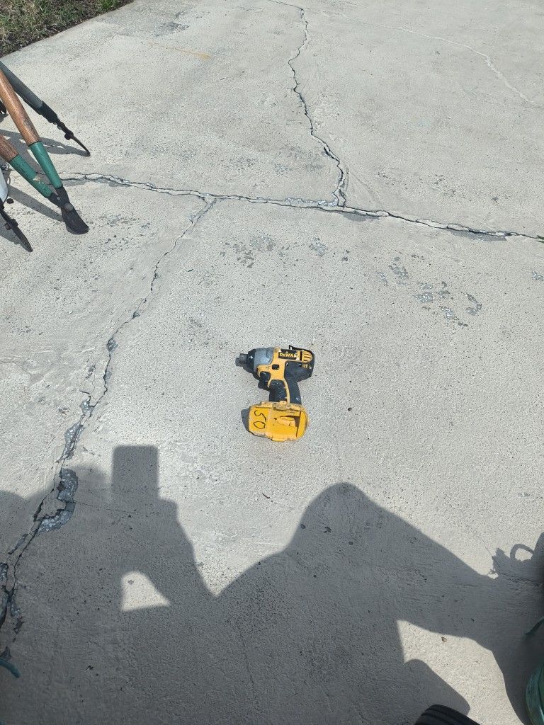 DeWalt Impact Drill 80 With Battery And Charger