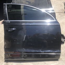 2007-2015 Audi Q7 Right Front Door 