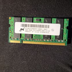 Micron DDR3 SO-DIMM 2 of 2gb each Total 4gb
