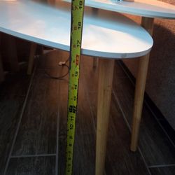 Nesting end/coffee tables