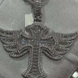 ✨ 925 Silver Cross with Wings Pendant & Rope Chain – 5.59 Ctw Moissanite ✨