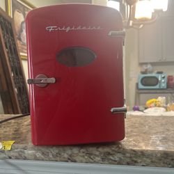 Small Red  Minifridge