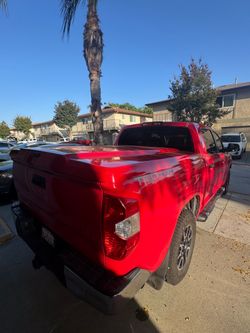Tundra bed cover
