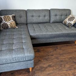 New 86x59 Sectional Couch / Free Delivery 