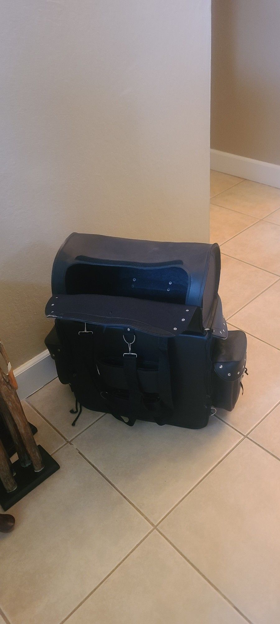 Motorcycle Leather Logage Bag.