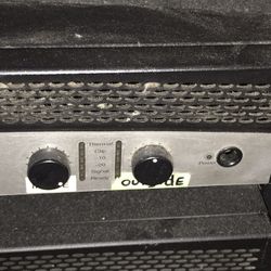 Amplifier. Crown Cdi 1000