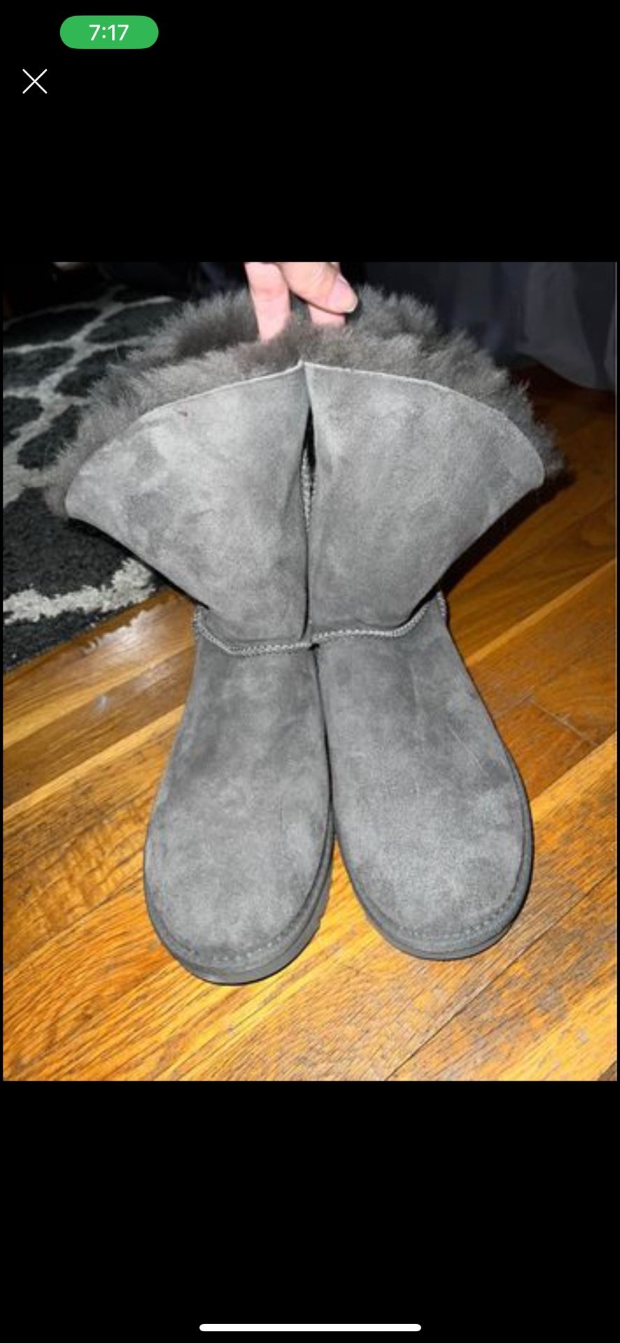 UGG, Gray, Size 9