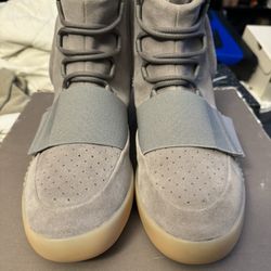 DS Yeezy 750 Gumbottoms