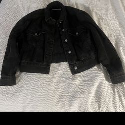 Topshop Black Jean Jacket in size 4. 