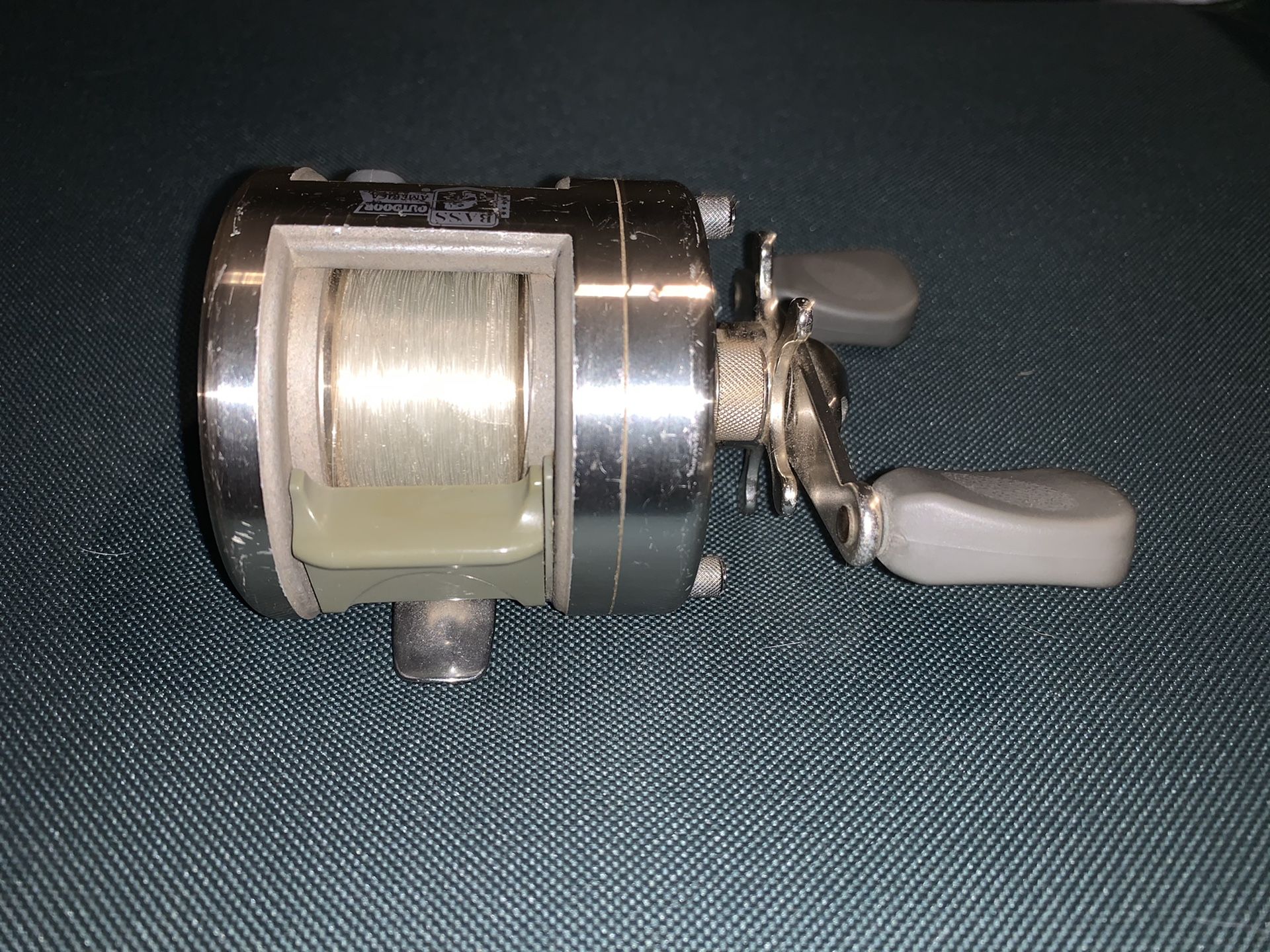 daiwa black gold bg heavy action spinning reels (BG) 5.7:1 Reel BG4000 Default Category/Catfish Rods Gear Ratio:9.1:1 paired with a 7 Abu Garcia Veritas 2.0