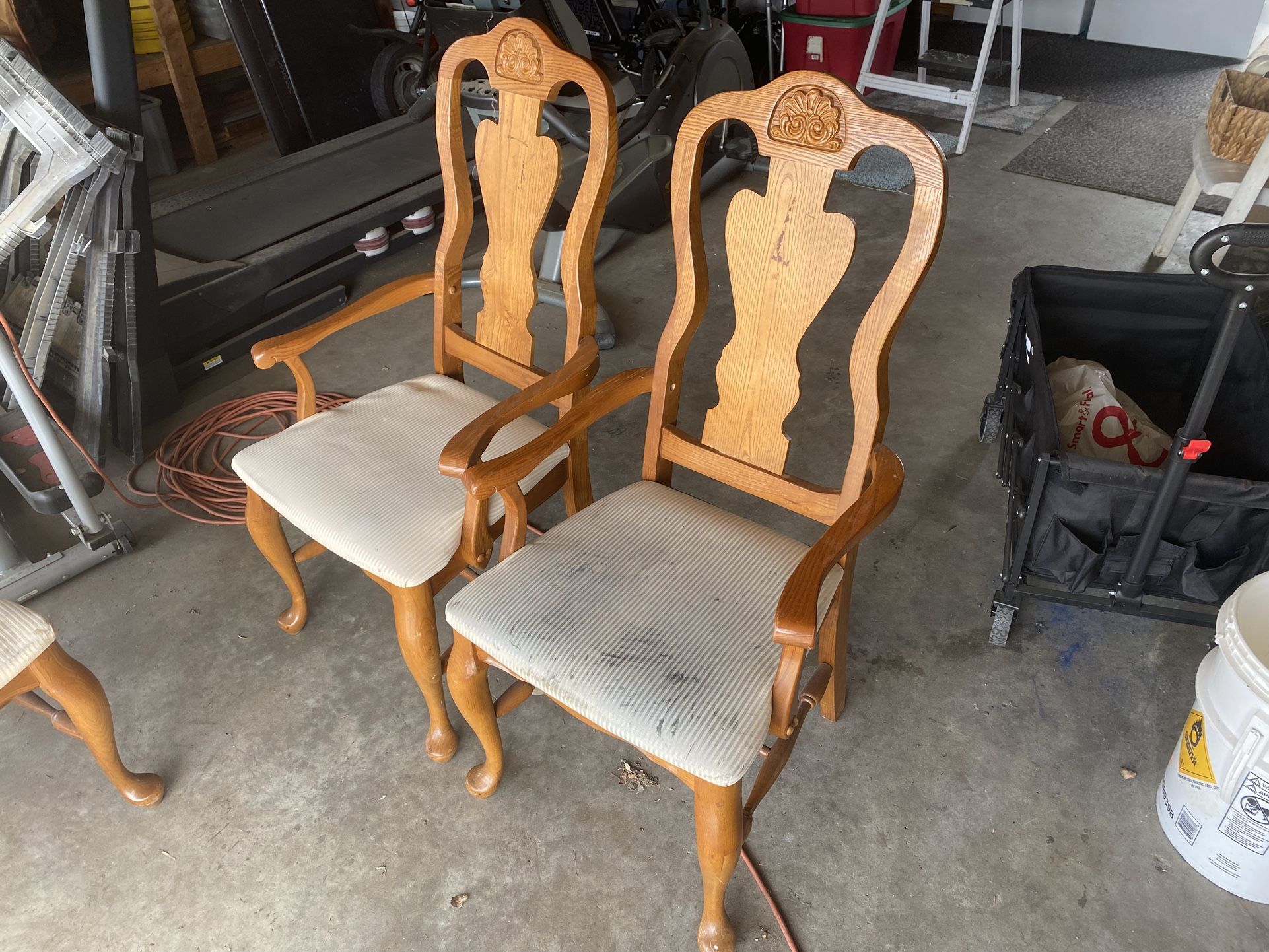 Dinning Chairs Used But Nice