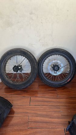 Surron Ultra Bee Super Motos