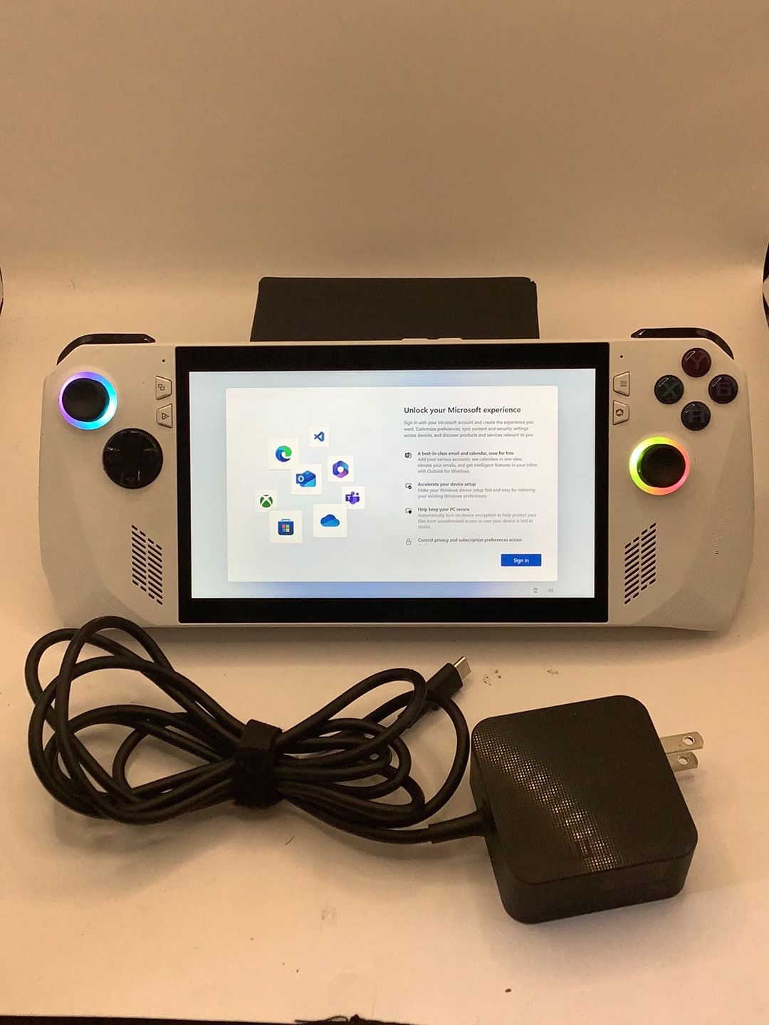 Asus- Rog Ally Hand Held Gaming Console