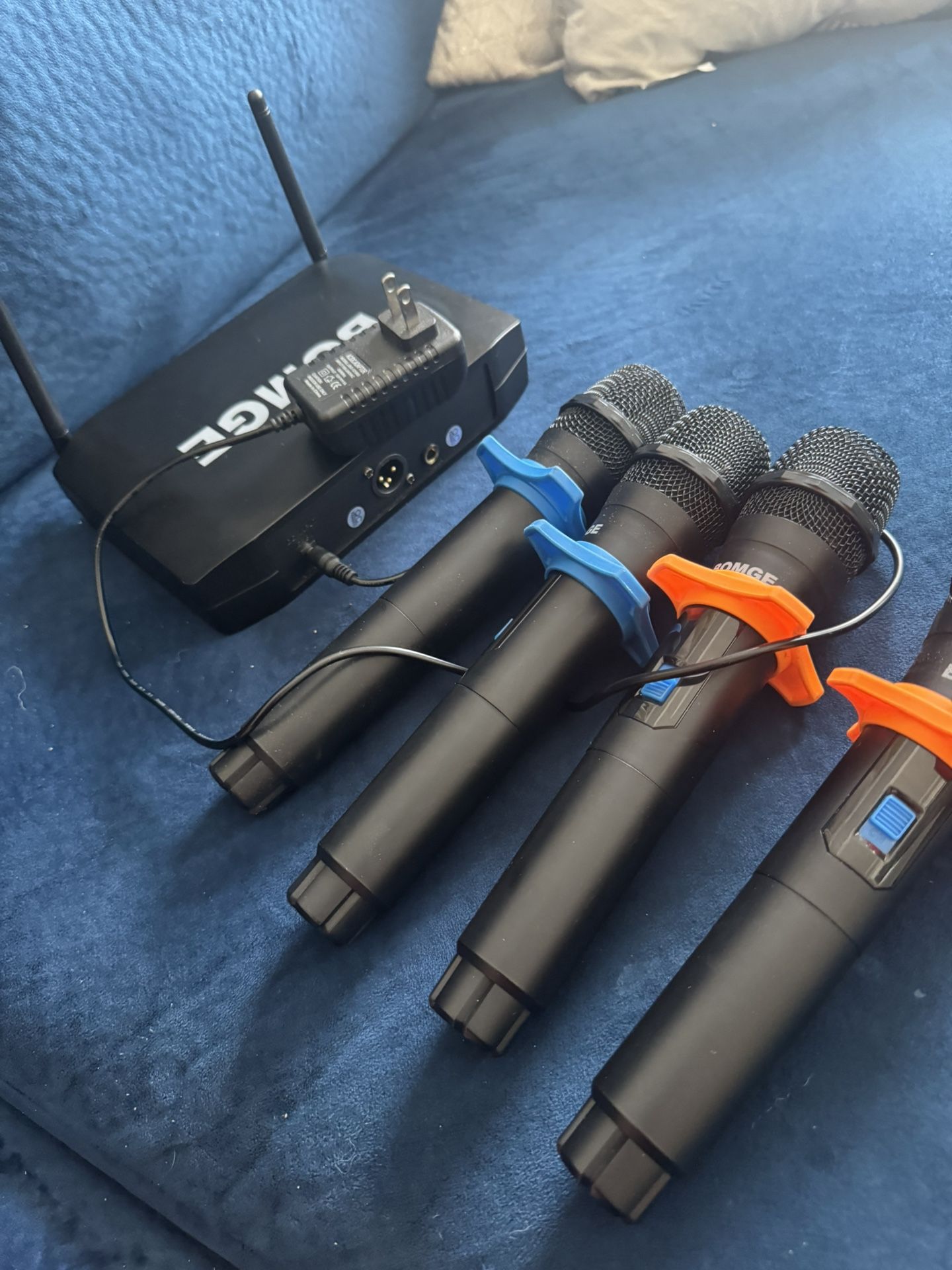 Wireless Microphone Set Of Four
