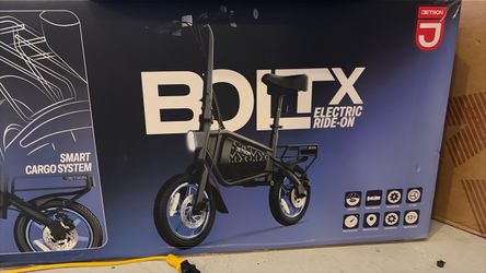 Bolt electric ride on