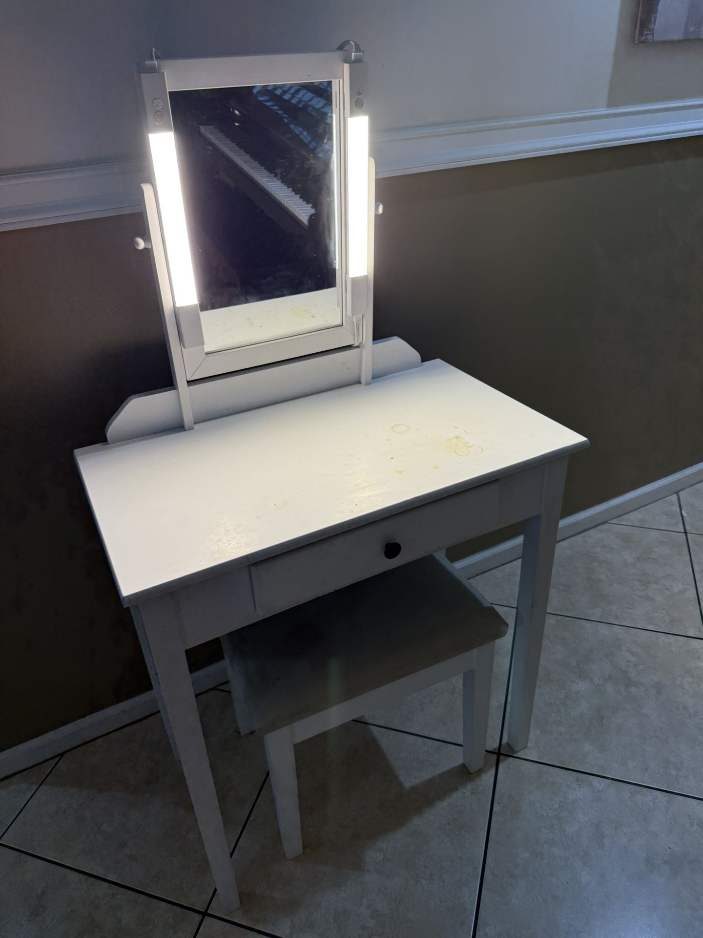 Vanity Desk With Mirror And LED Lights + Stool