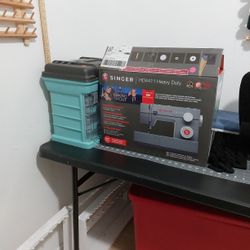 Singer Sewing Machine