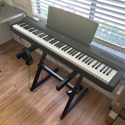 Yamaha P-125 Keyboard 