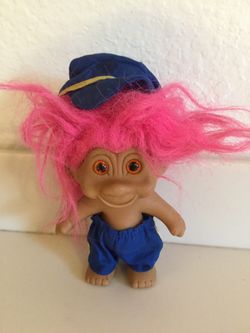 Vintage 1991 Troll 5" Doll Pink hair, aorange eyes, blue shorts & hat