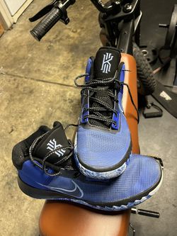 Nile KYRIE Shoes - size 10 blue