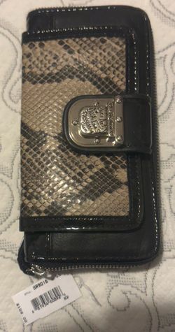 New Brighton wallet crossbody