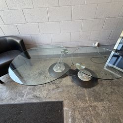 Modern Italian Expanding Swivel Glass Coffee Table