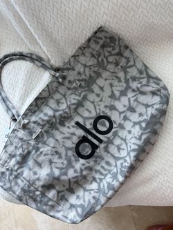 Alo Grey Tote Shopper Bag Authentic