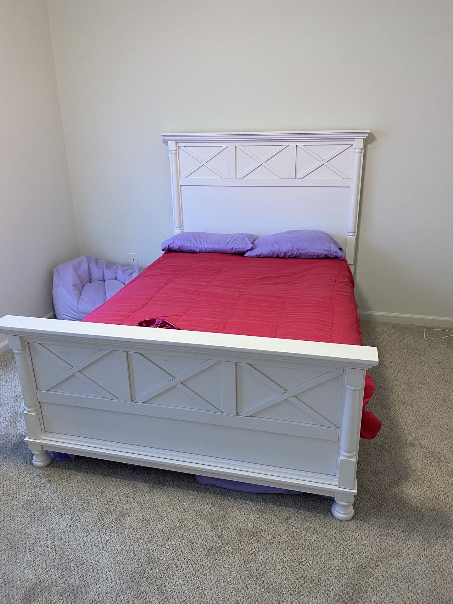 Full Size Bed With Mattress And Box Spring